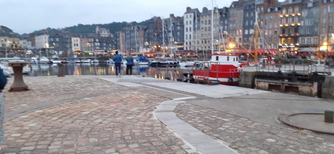 Le Puits Apartman Honfleur Kültér fotó